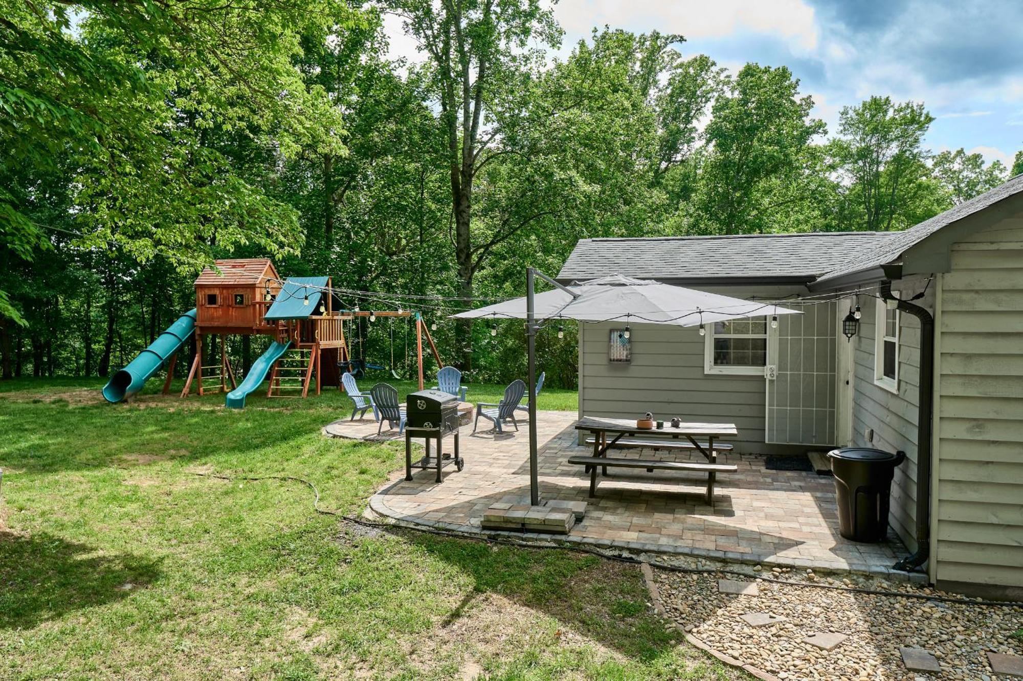 Private Peaceful House Near Lure Chimney Rock Holiday home *